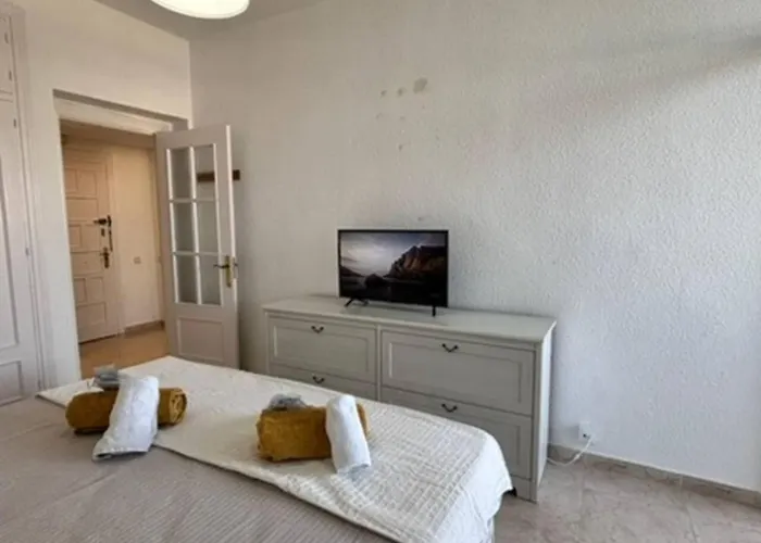 Relaxing Coast - Torre La Roca - Center Торремолинос