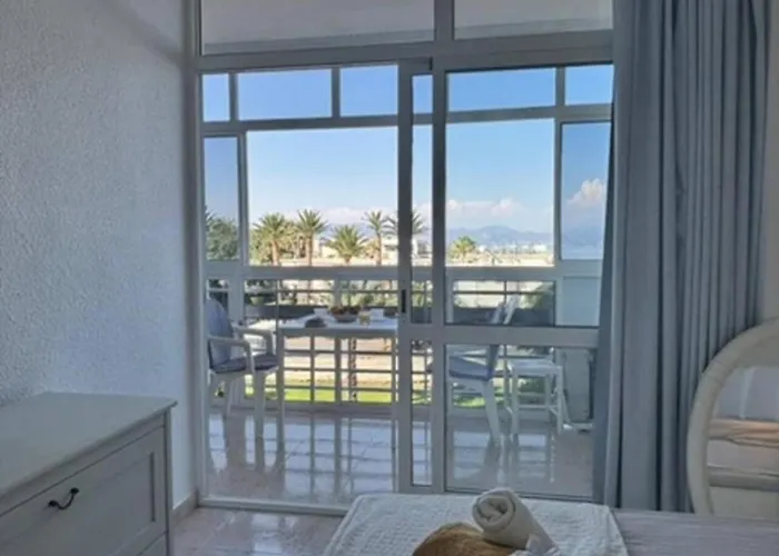 Relaxing Coast - Torre La Roca - Center Torremolinos