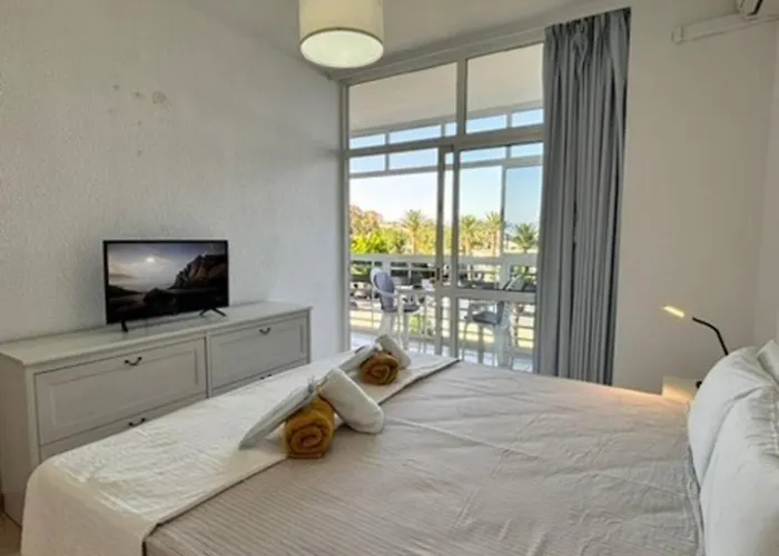 Relaxing Coast - Torre La Roca - Center Apartment Torremolinos